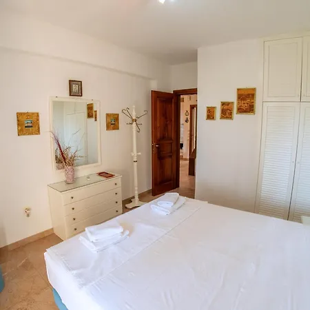 Sani Lili 6 Sani (Chalkidiki)