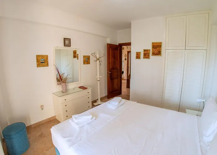 Sani Lili 6 Sani (Chalkidiki)